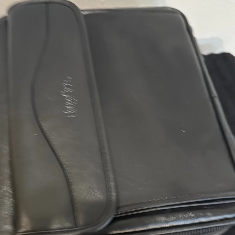 Black Leather Laptop Bag with Sturdy Handle and Flap Closure